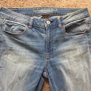 American Eagle light wash jeggings